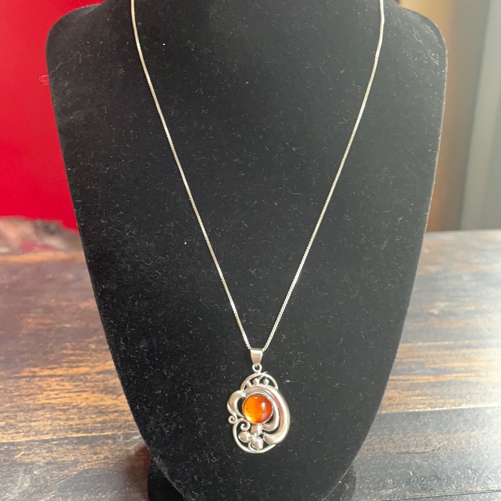 ROMA 925 sterling and amber pendant on 18” sterling chain